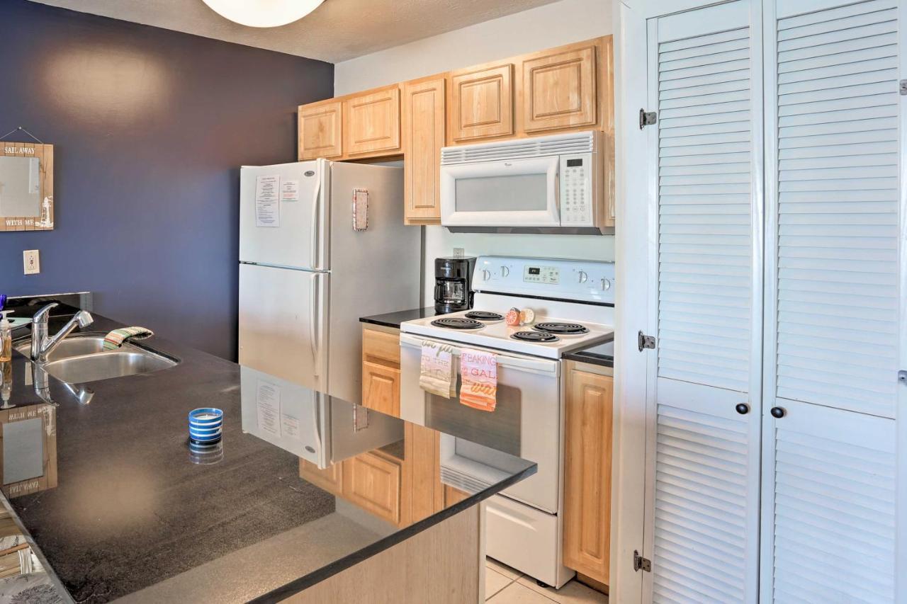 Waterfront Middle Bass Condo With Pool Access! Put-in-Bay Buitenkant foto