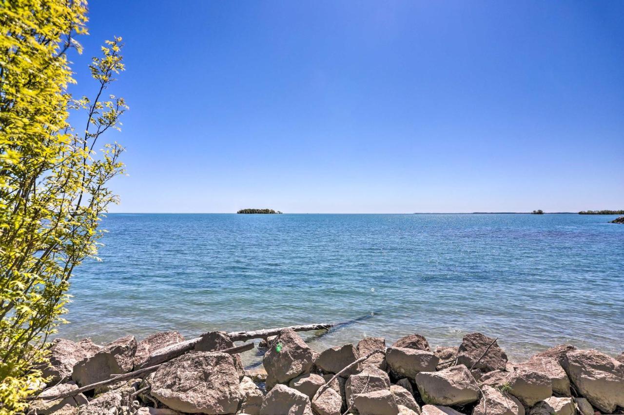 Waterfront Middle Bass Condo With Pool Access! Put-in-Bay Buitenkant foto