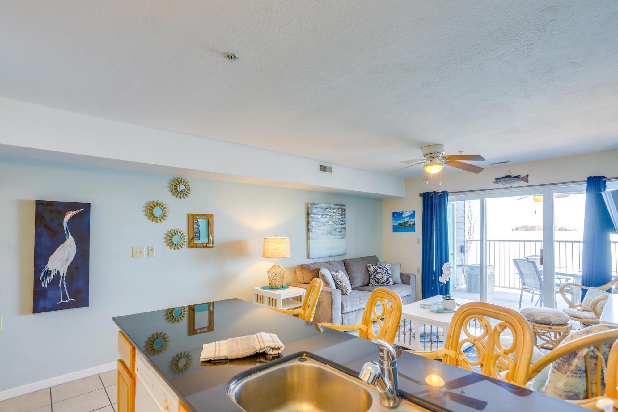 Waterfront Middle Bass Condo With Pool Access! Put-in-Bay Buitenkant foto